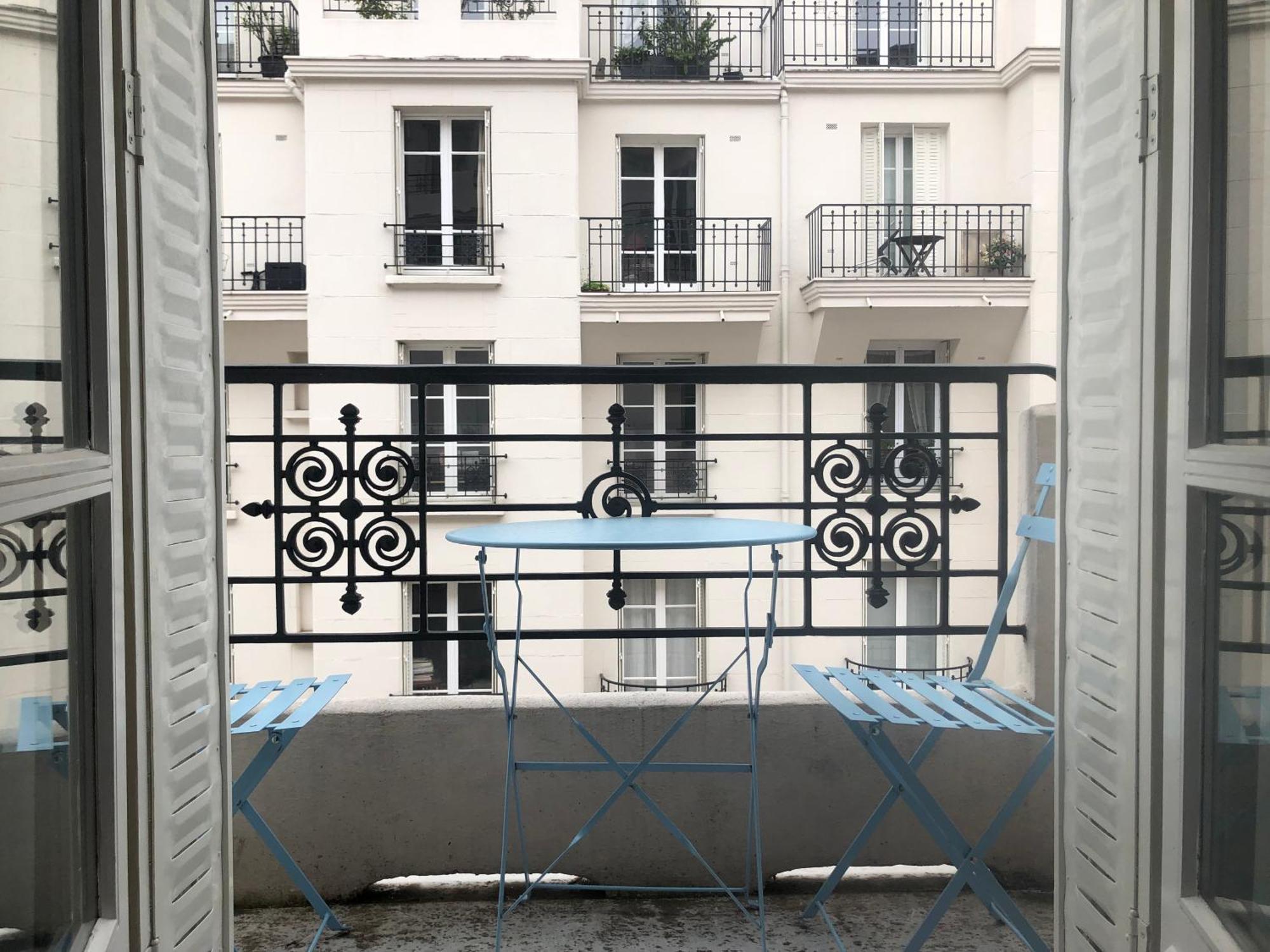 Avec Balcon Dans Calme Avec Gardien - * Parigi