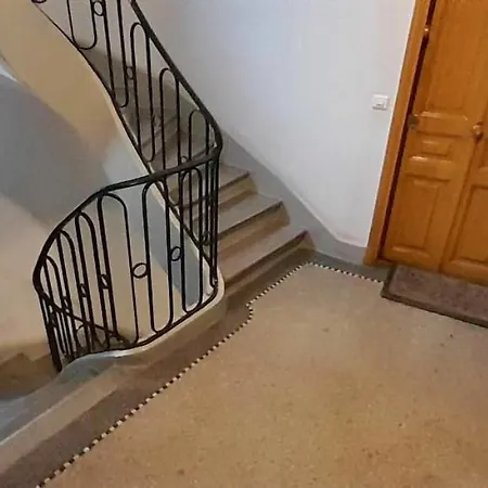 Apartment Au Calme, Avec Balcon, Bail Mobilite Ok
