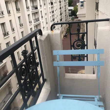 Au Calme, Avec Balcon, Bail Mobilite Ok Apartment Paris